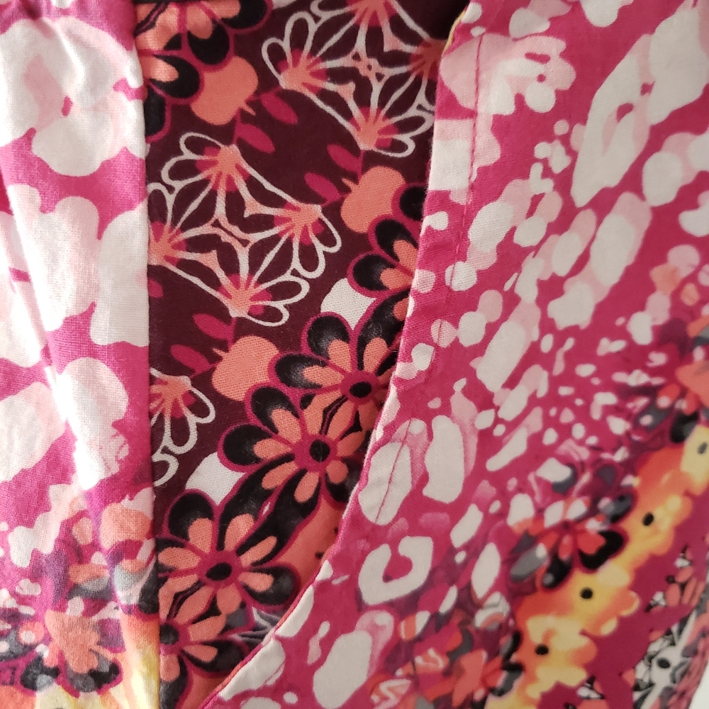 Los Angeles Rose Womens Scrub Top Size Medium Floral Nurse Pink Brown - Picture 5 of 7